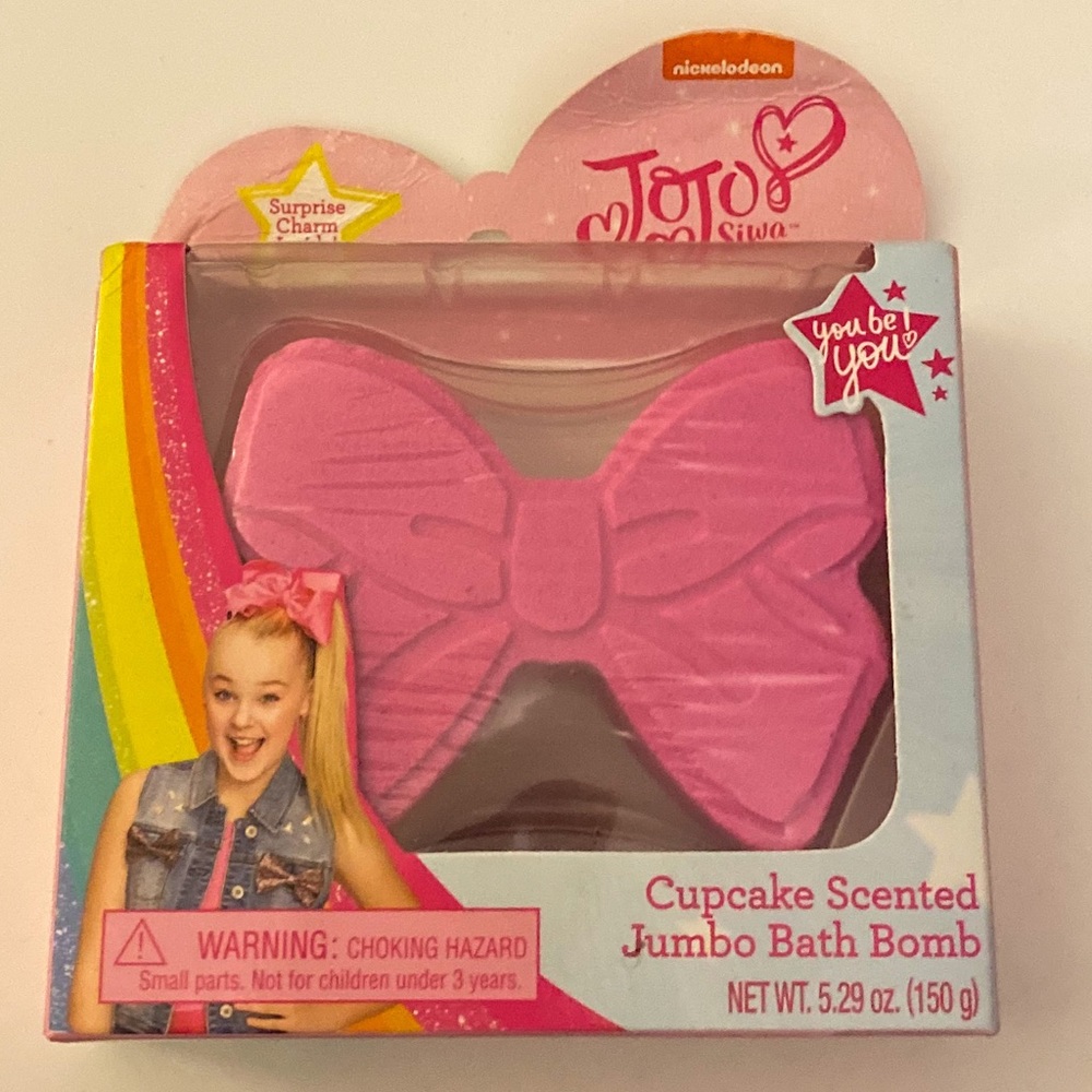 NIB Jojo Siwa Cupcake scented Jumbo bow bathbomb